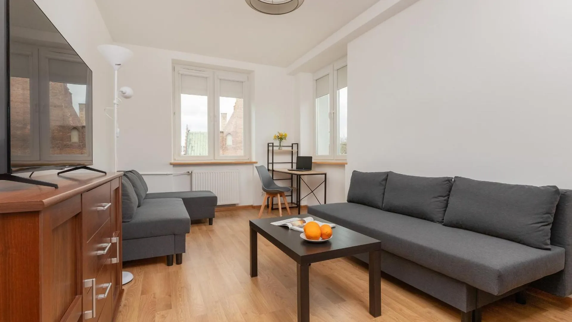 Apartment In Gdansk Center With Two Desks, Balcony And Separate Kitchen By Noclegi Renters location